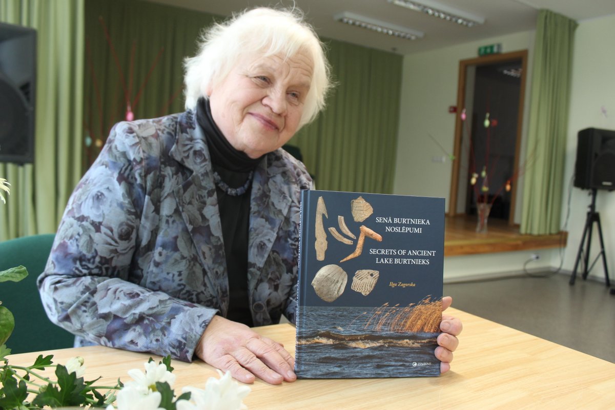 Ilga Zagorska grāmatas "Senā Burtnieka noslēpumi" atvēršanas svētkos 2017. gadā